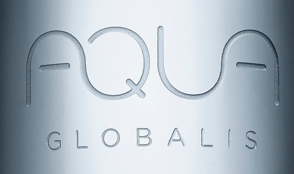 Aqua-Globalis-Flasche_Ausschnitt