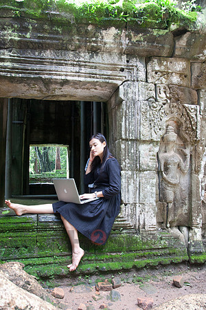 111017SH061H2SF.JPG