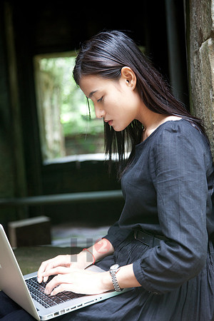 111017SH130H2SF.JPG