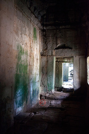 111016SH027H2SF.JPG