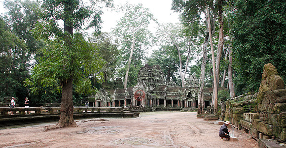 111016SH133H2SF.JPG