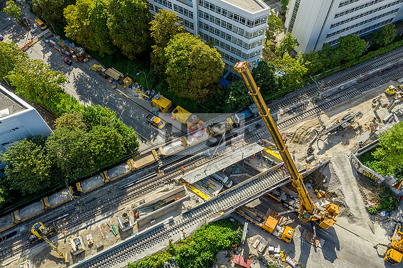 Leonhard_Weiss-Luftbild_Gleisbruecke_Muenchen_St_Martin-Str_DJI_0374