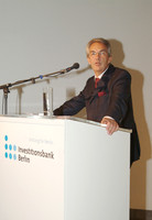 110530SH089H2SF.JPG