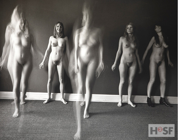 Edition Karin Szekéssy_Motiv 16_Brigitte an der Wand, 1972
