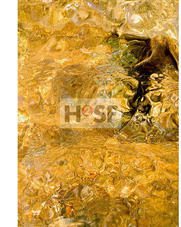 014–019 Gold Water_Seite_3